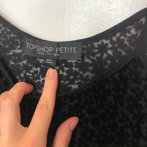 Sheer floral top - Picture 3 of 5